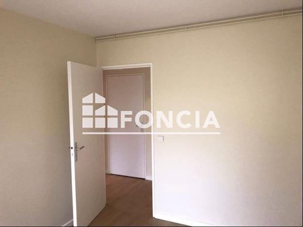 Location Appartement 3 pièces 63 m² - 16 A 20 RUE DU COMMANDANT L'HERMINIER L'hay-les-roses 94240