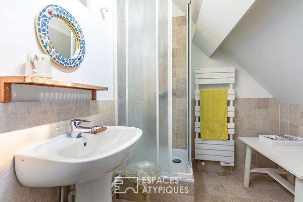 Hors norme – Charmante maison en pierre rénovée avec terrasse et petit jardin