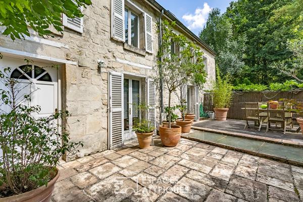 Hors norme – Charmante maison en pierre rénovée avec terrasse et petit jardin