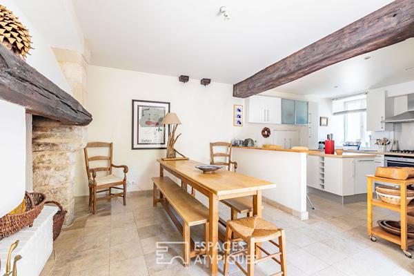 Hors norme – Charmante maison en pierre rénovée avec terrasse et petit jardin