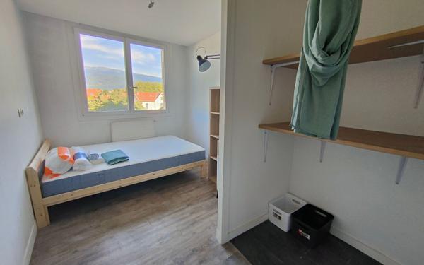 Appartement à louer    4 pièces • 81,78 m2 Grenoble