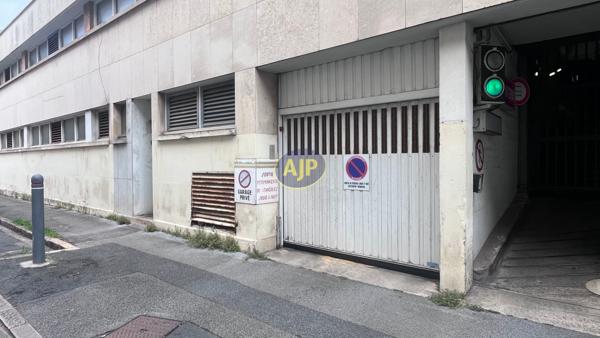 Parking à louer Bayonne : 75€ - AJP Horizons Capbreton