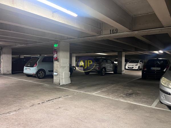 Parking à louer Bayonne : 75€ - AJP Horizons Capbreton