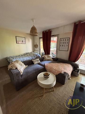 Appartement à louer Talence : 1 pièces, 33m² avec 0 chambre(s) à 651€ - AJP Immobilier Saint Andre de Cubzac