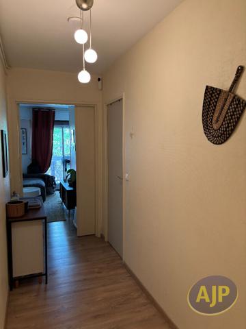 Appartement à louer Talence : 1 pièces, 33m² avec 0 chambre(s) à 651€ - AJP Immobilier Saint Andre de Cubzac