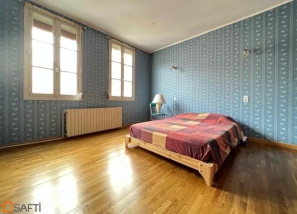 Maison de ville 5 pièces - 110 m2 avec cour et garage