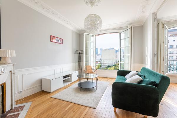 Appartement Courbevoie 3 pièce(s) 61.05 m2