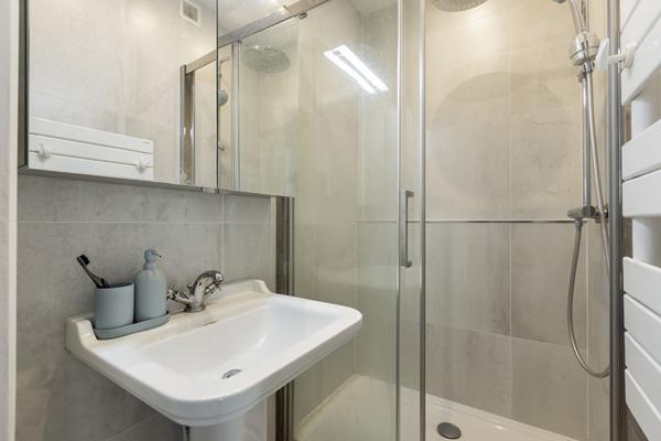 Appartement Courbevoie 3 pièce(s) 61.05 m2