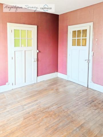 EN EXCLUSIVITE LONS LE SAUNIER (39) MAISON DE VILLE 5 min du centre-ville – Jardin