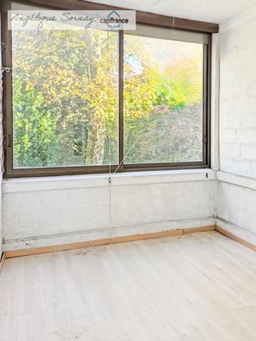 EN EXCLUSIVITE LONS LE SAUNIER (39) MAISON DE VILLE 5 min du centre-ville – Jardin