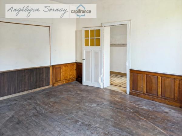 EN EXCLUSIVITE LONS LE SAUNIER (39) MAISON DE VILLE 5 min du centre-ville – Jardin