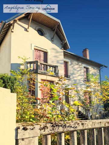 EN EXCLUSIVITE LONS LE SAUNIER (39) MAISON DE VILLE 5 min du centre-ville – Jardin