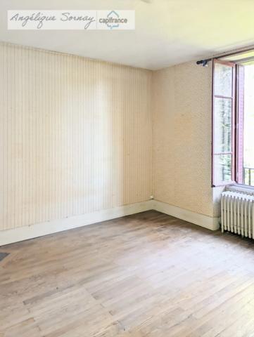 EN EXCLUSIVITE LONS LE SAUNIER (39) MAISON DE VILLE 5 min du centre-ville – Jardin