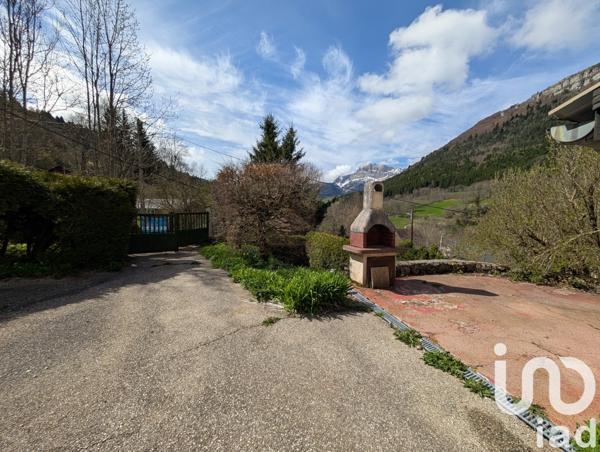Maison 4 pièces de 137 m² à Gresse-en-Vercors (38650)