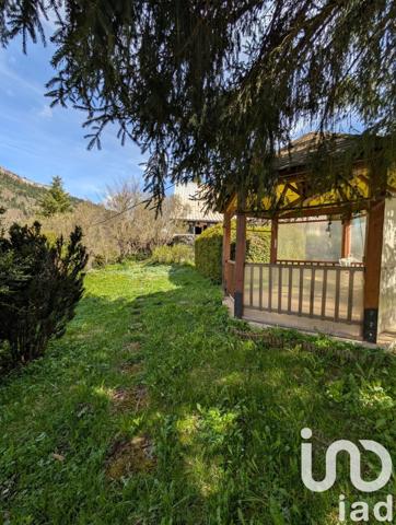 Maison 4 pièces de 137 m² à Gresse-en-Vercors (38650)