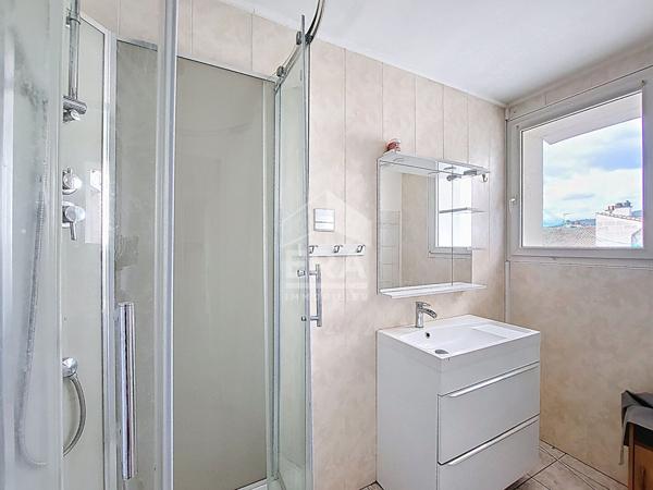 Appartement Manosque 4 pièces 81.76 m2 avec balcon