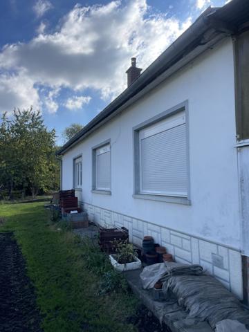 Amiens (80080) Maison avec 3 chambres, sur terrain d’environ 10 000 m²