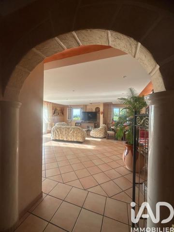 Maison à vendre 12 pièces 295 m² Prissé