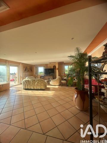 Maison à vendre 12 pièces 295 m² Prissé