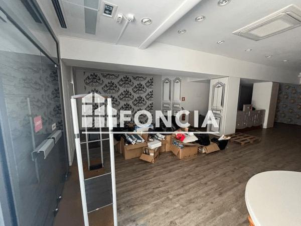 À vendre Local commercial 210 m² - Niort 79000