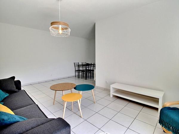 Appartement meublé 3 pièces à louer à Avignon, proche hôpital, 62.45 m², dernier étage