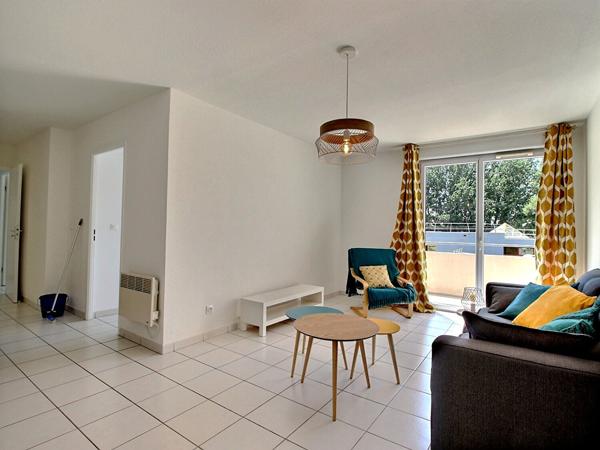 Appartement meublé 3 pièces à louer à Avignon, proche hôpital, 62.45 m², dernier étage