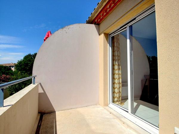 Appartement meublé 3 pièces à louer à Avignon, proche hôpital, 62.45 m², dernier étage