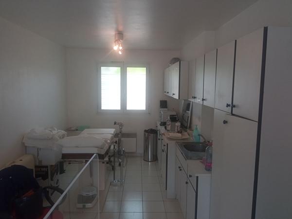 Challans - Médiathèque Local professionnel 98 m²