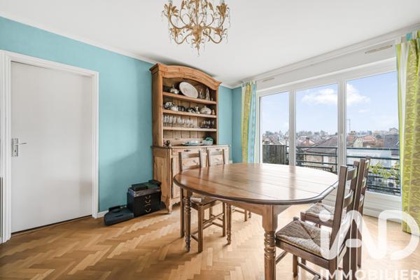 Appartement à vendre 6 pièces 131 m² Le Chesnay-Rocquencourt