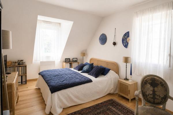 FOUESNANT : Maison familiale d'environ 130 m² avec jardin, proche centre et plages
