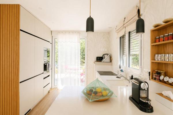 FOUESNANT : Maison familiale d'environ 130 m² avec jardin, proche centre et plages