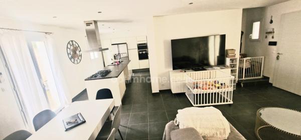 VILLA TYPE BASTIDE AVEC PISCINE & GARAGE!