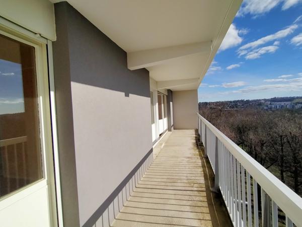 Francheville Le Haut (69340) FRANCHEVILLE APPARTEMENT 2 P 49 m²