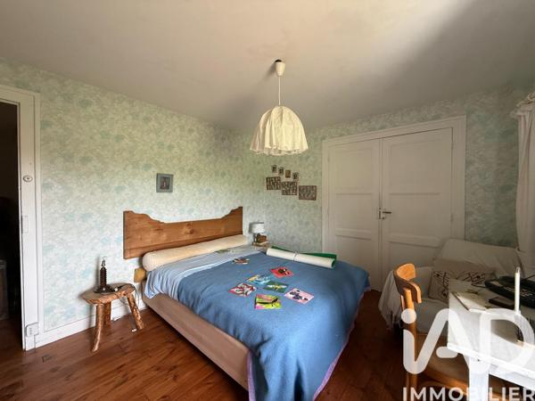 Maison à vendre 10 pièces 235 m² Usson-en-Forez