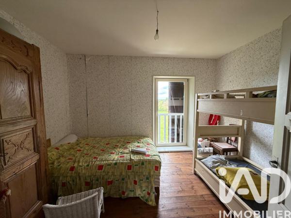 Maison à vendre 10 pièces 235 m² Usson-en-Forez