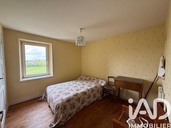 Maison à vendre 10 pièces 235 m² Usson-en-Forez