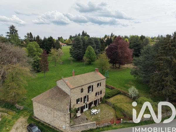 Maison à vendre 10 pièces 235 m² Usson-en-Forez