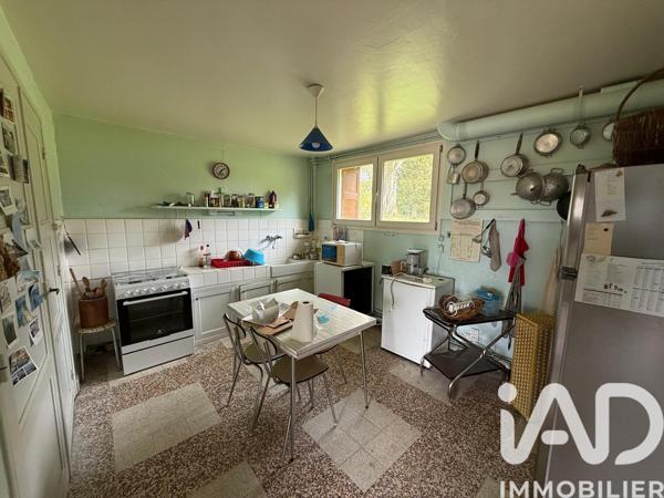 Maison à vendre 10 pièces 235 m² Usson-en-Forez