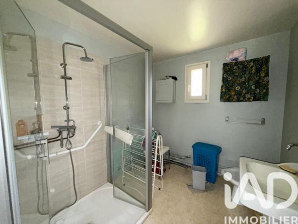 Maison à vendre 10 pièces 235 m² Usson-en-Forez