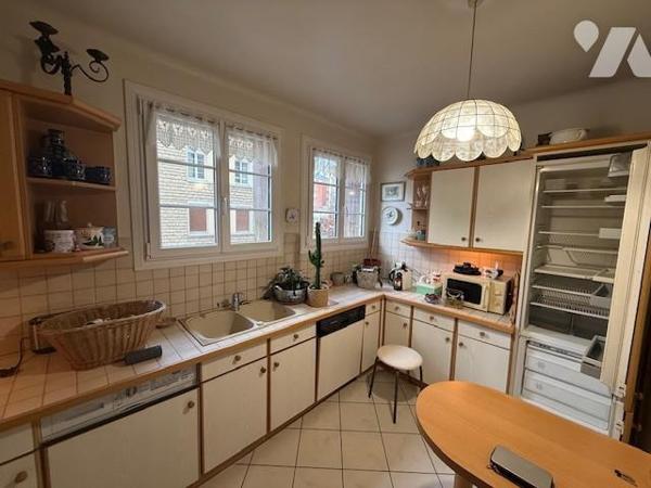 LISIEUX CENTRE APPT F4 100m² 1er étage