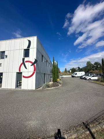 Local industriel de 715m² L'Isle-Jourdain