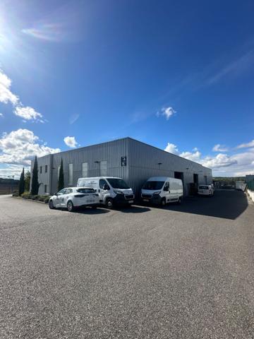 Local industriel de 715m² L'Isle-Jourdain