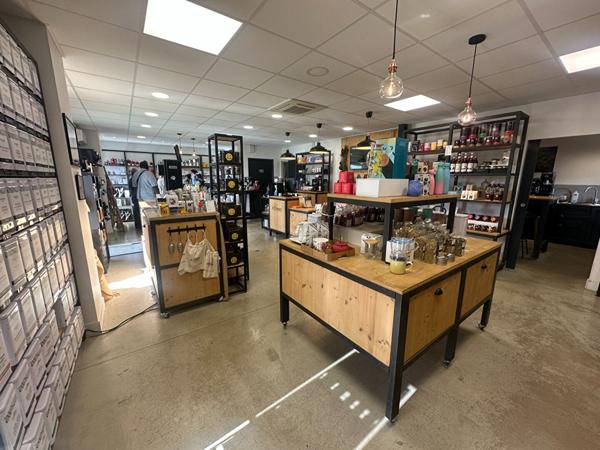 Local industriel de 715m² L'Isle-Jourdain