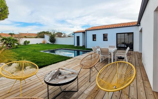 Maison à vendre    4 pièces •  Sainte-Marie-de-Ré