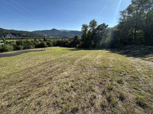 Vente Terrain 1204 m2 à La Mure-Argens