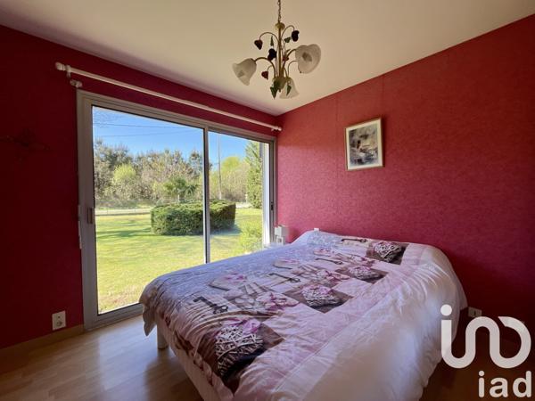 Maison 7 pièces de 177 m² à Saint-Vincent-de-Paul (40990)