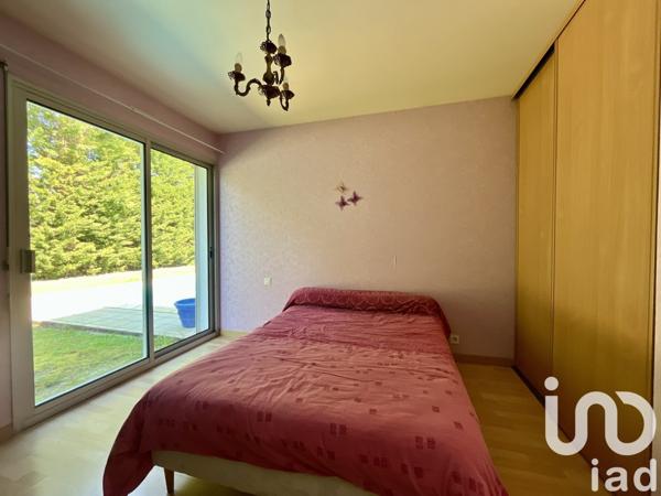 Maison 7 pièces de 177 m² à Saint-Vincent-de-Paul (40990)