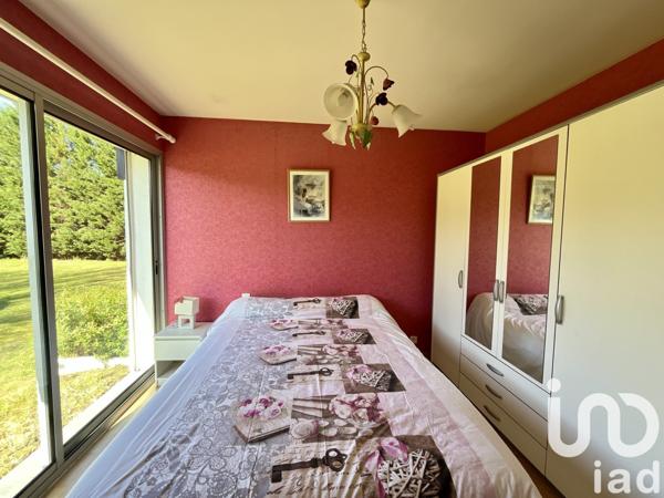 Maison 7 pièces de 177 m² à Saint-Vincent-de-Paul (40990)