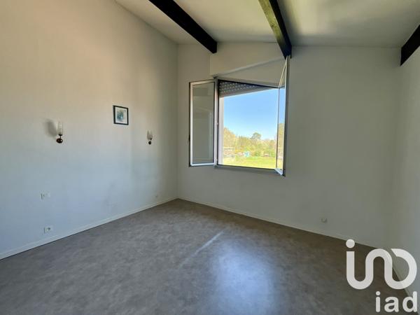 Maison 7 pièces de 177 m² à Saint-Vincent-de-Paul (40990)