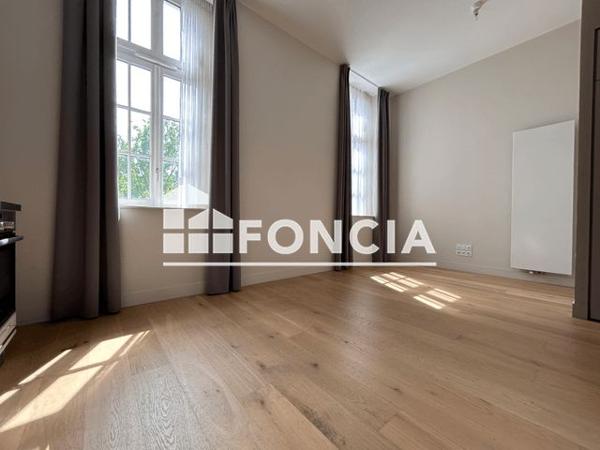 Location Appartement 2 pièces 41.1 m² - 70 BIS AVENUE JEAN GUITON La Rochelle 17000